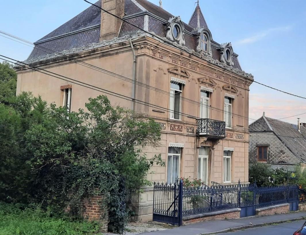 Le Petit Chateau Saint-Michel  Екстериор снимка